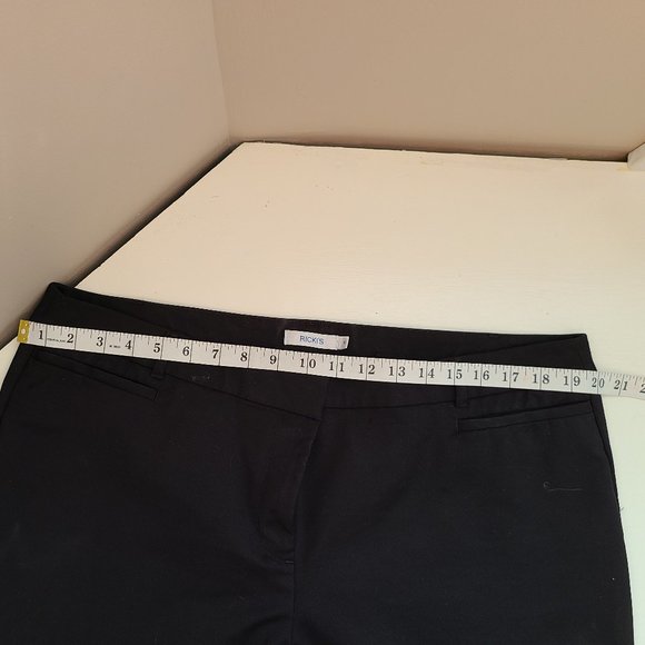 RICKI'S (New)Black Cropped (Cuffed) Pants - Picture 10 of 13